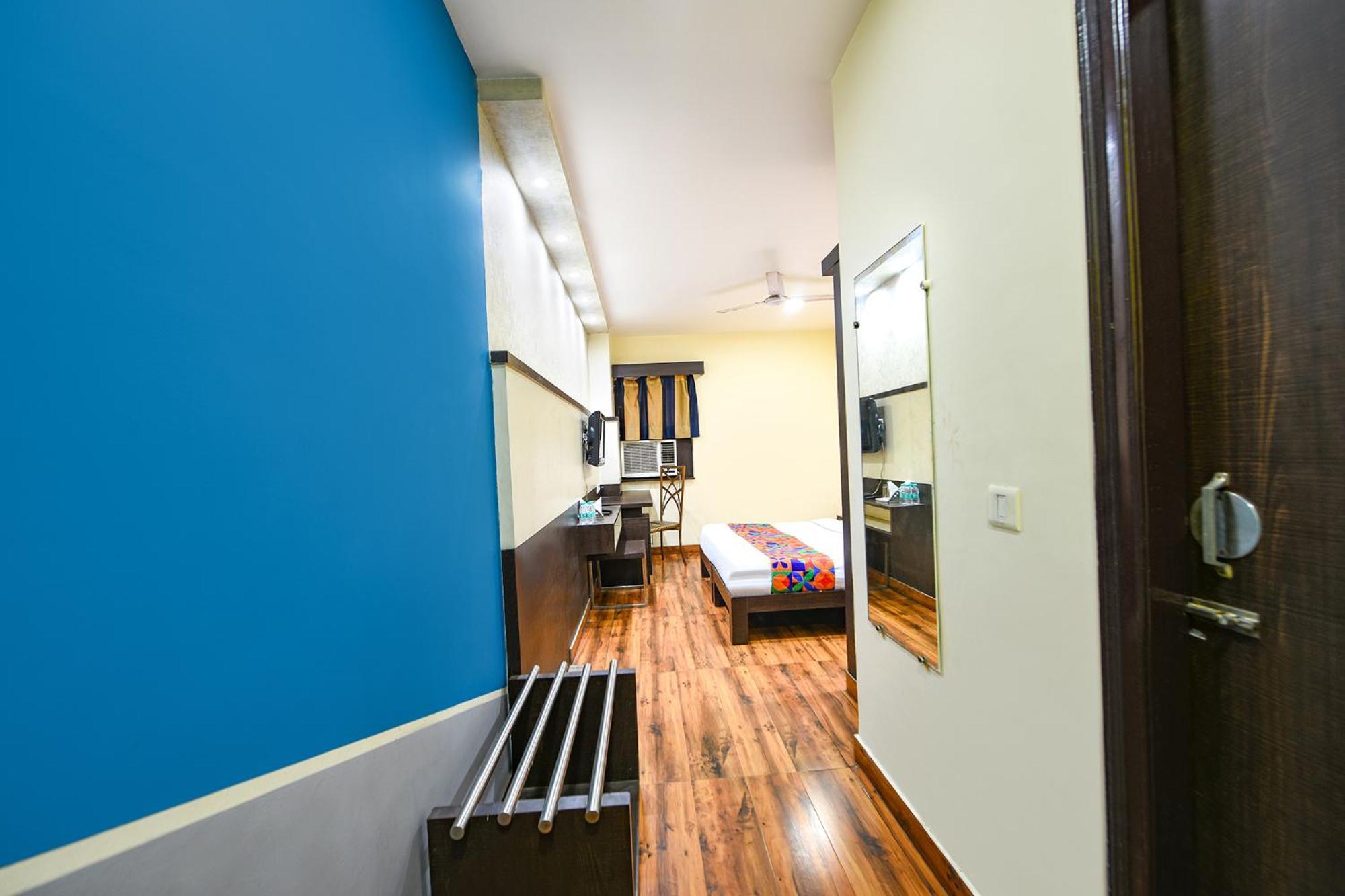 Fabhotel West View Газиабад Екстериор снимка
