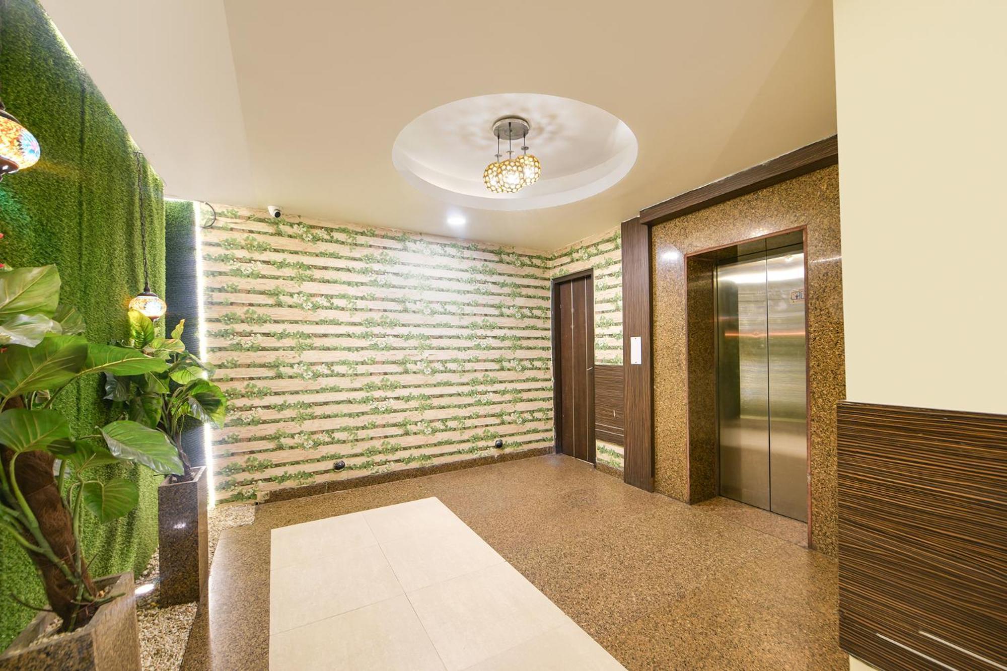 Fabhotel West View Газиабад Екстериор снимка