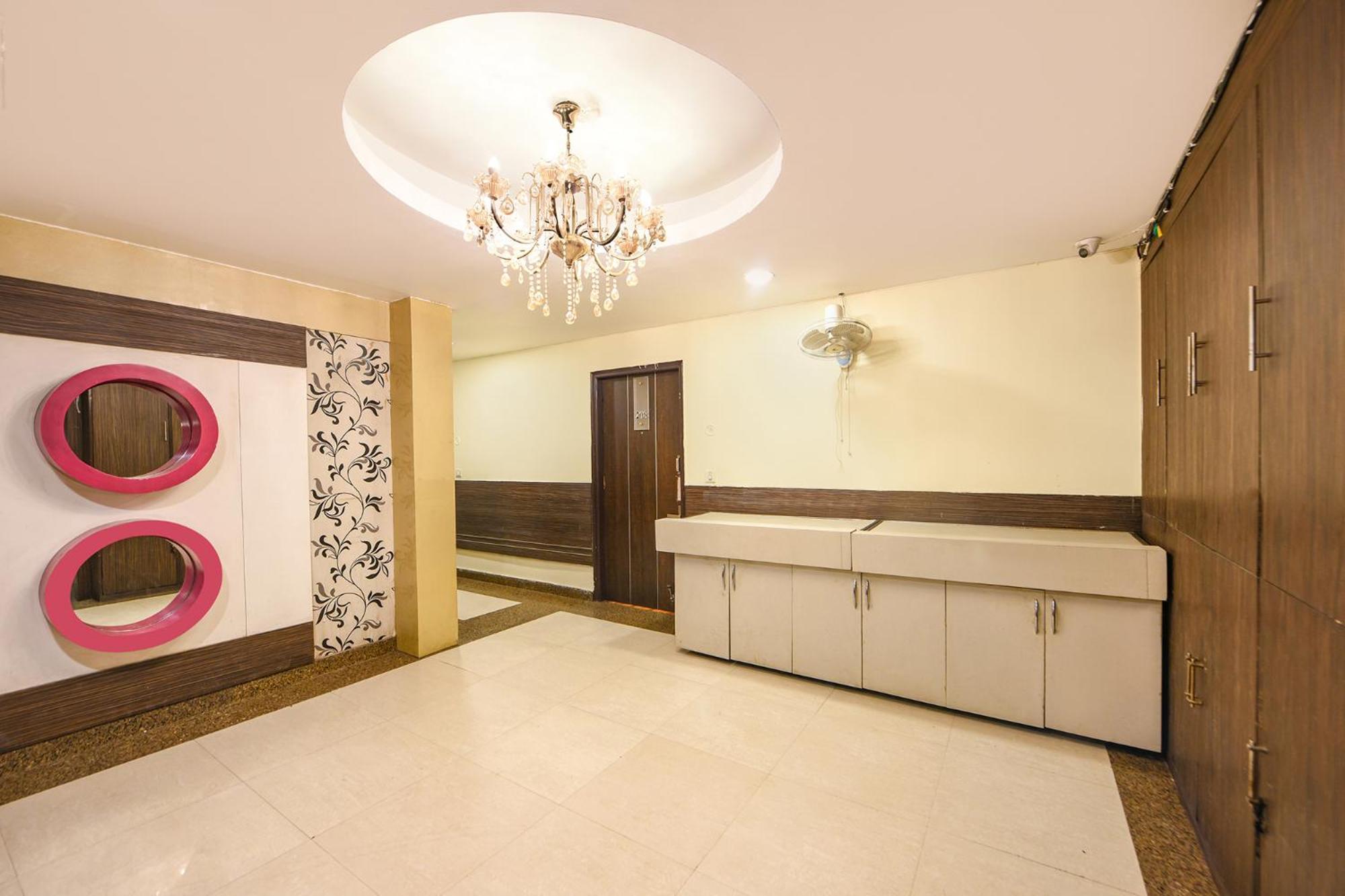 Fabhotel West View Газиабад Екстериор снимка