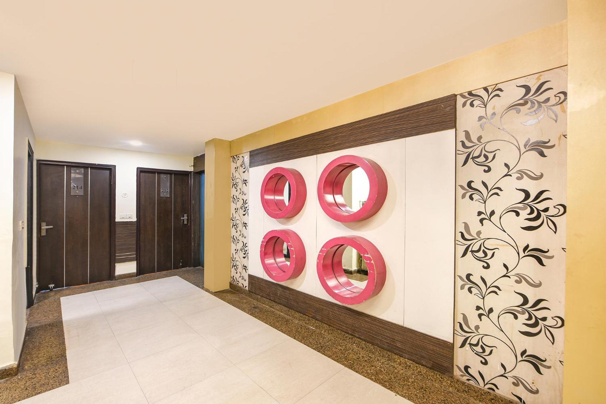 Fabhotel West View Газиабад Екстериор снимка