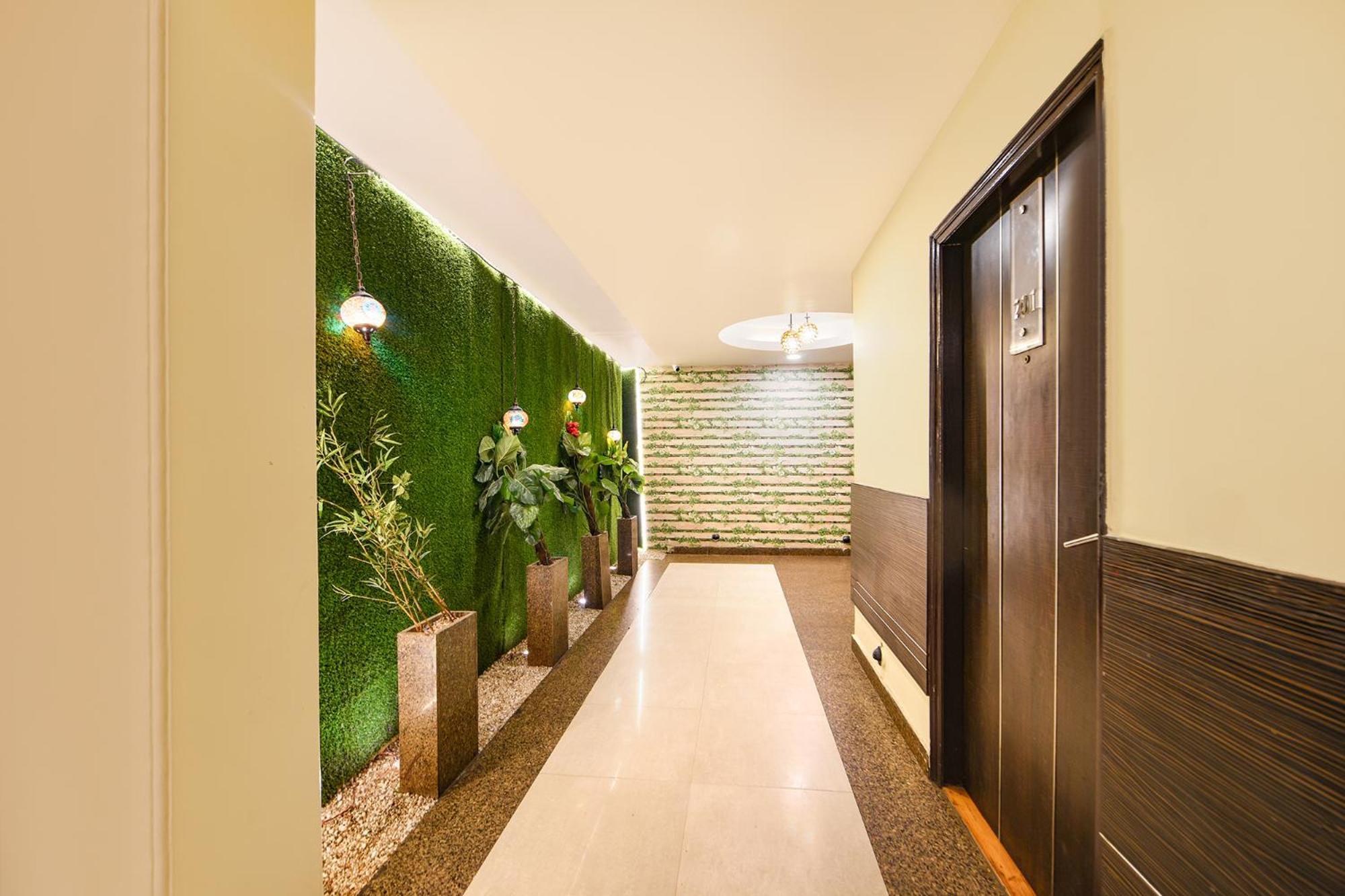 Fabhotel West View Газиабад Екстериор снимка